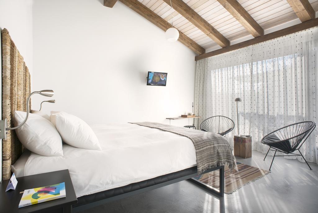 El Hotelito นาวาลูเอ็นกา ภายนอก รูปภาพ