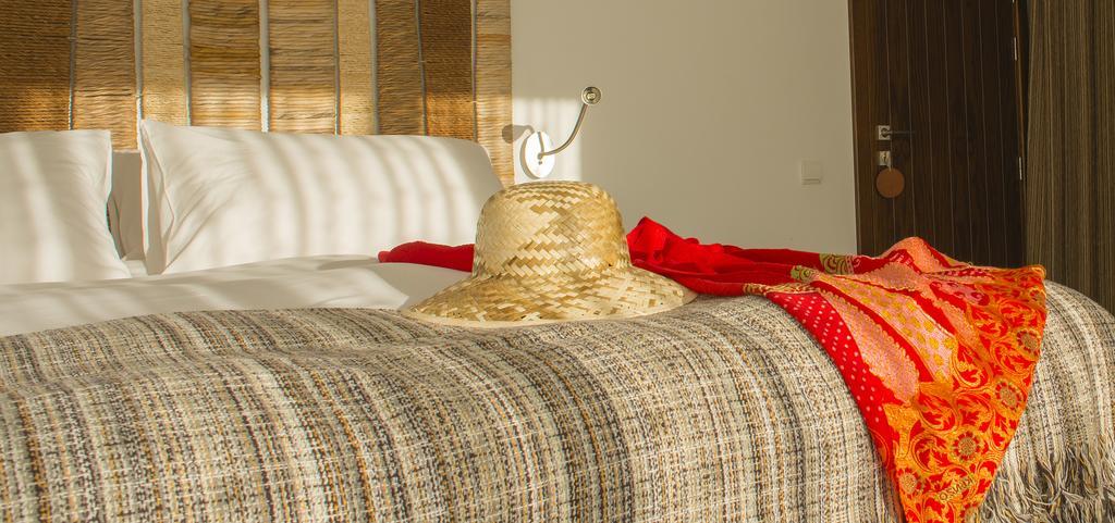 El Hotelito นาวาลูเอ็นกา ภายนอก รูปภาพ